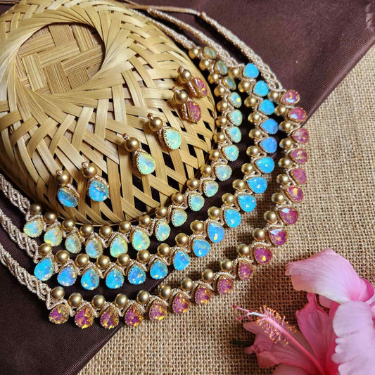 Pastel vs. Vibrant: Choosing the Right Macrame Jewellery Colors for You