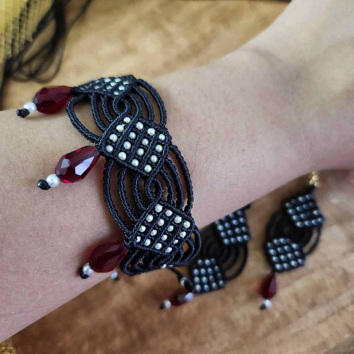 party wear choker black necklace set bracelet earrings black red white jewellery set office wear jewellery lightweight metal free skin friendly wedding wear