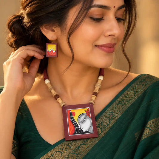 Kalavati maroon fabric necklace set