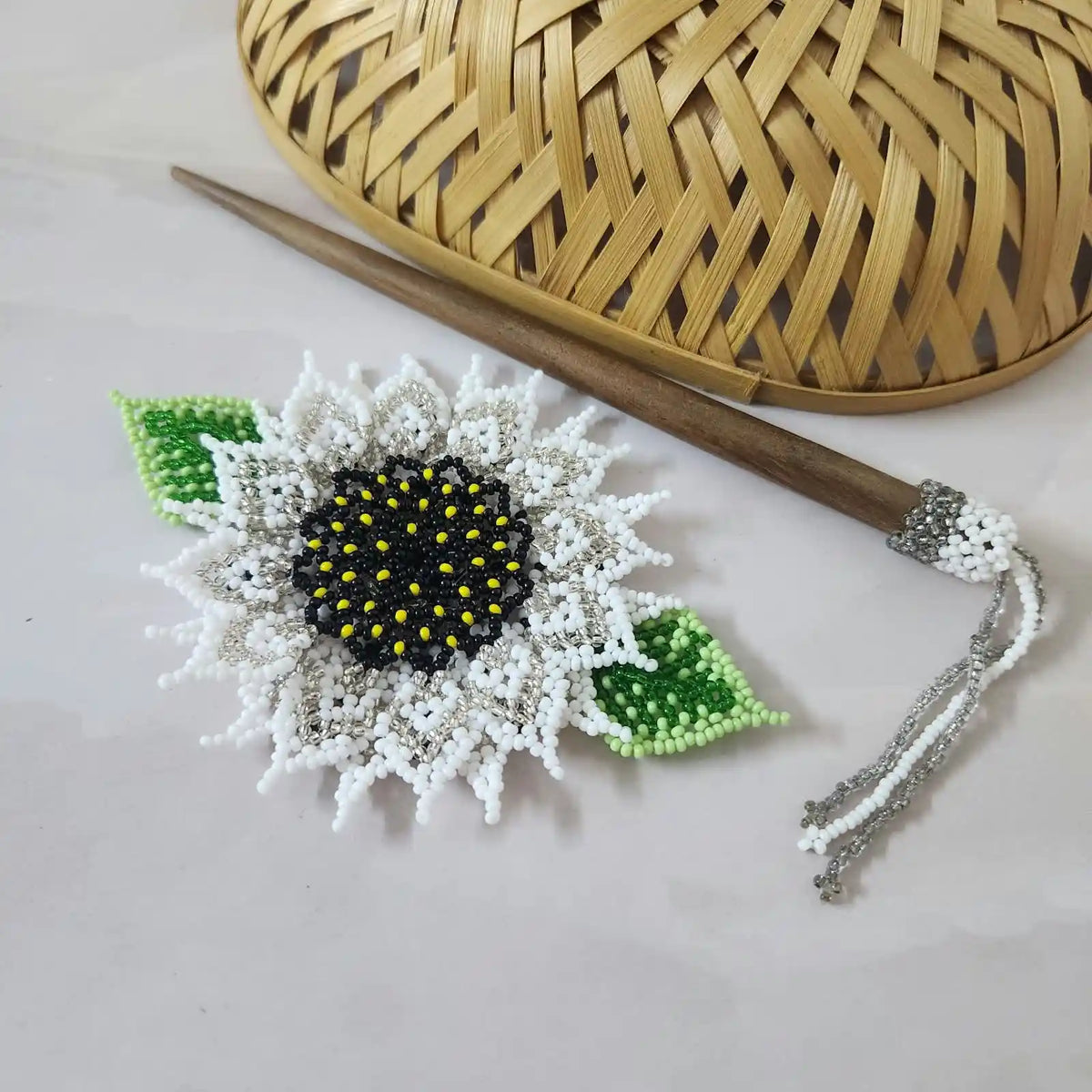 Murali White Bead Floral Hair Clip