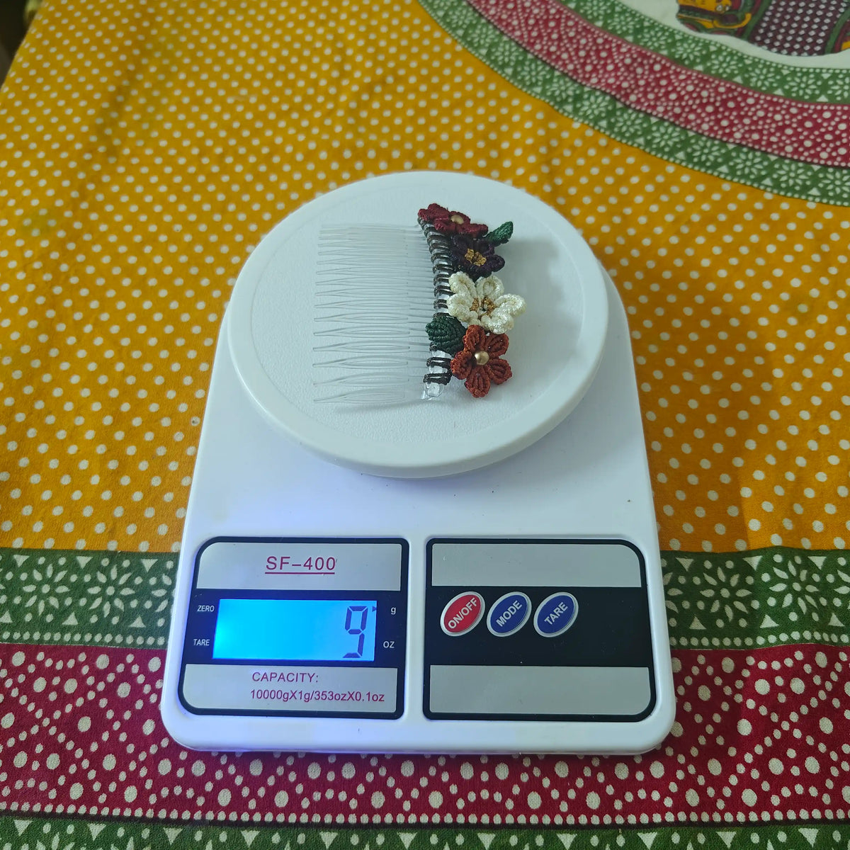 Sindhya Floral Macrame Comb