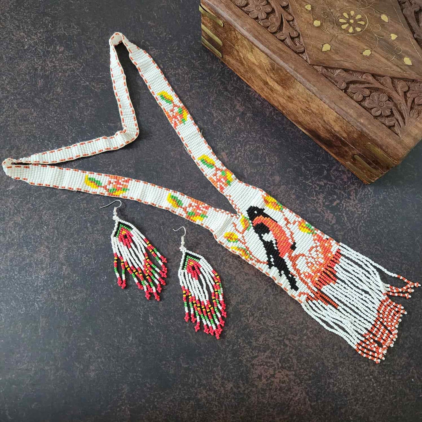 Tulika beadloom necklace set