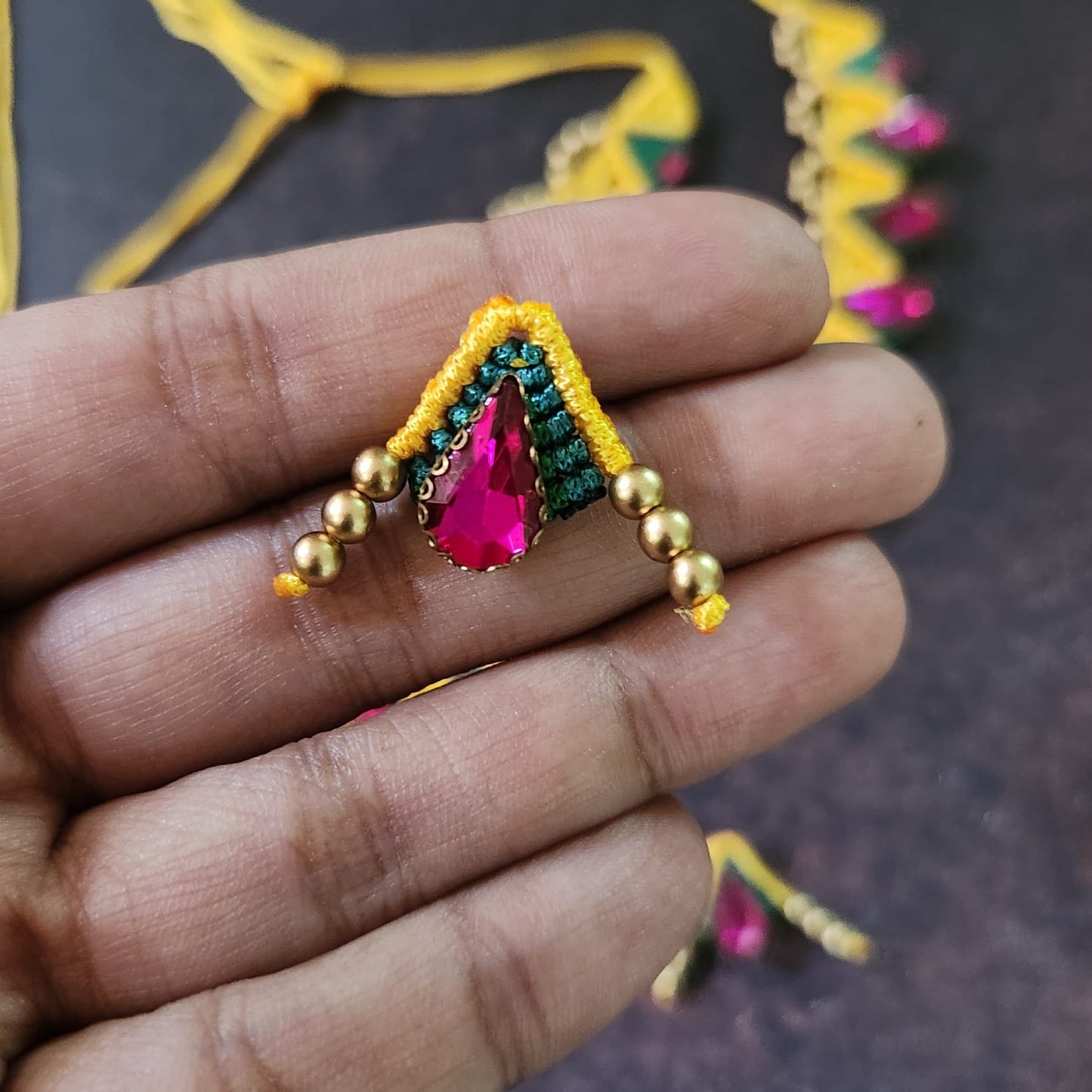 Vahini pink stone macrame necklace set