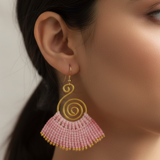 Sarasija pink stone macrame statement necklace