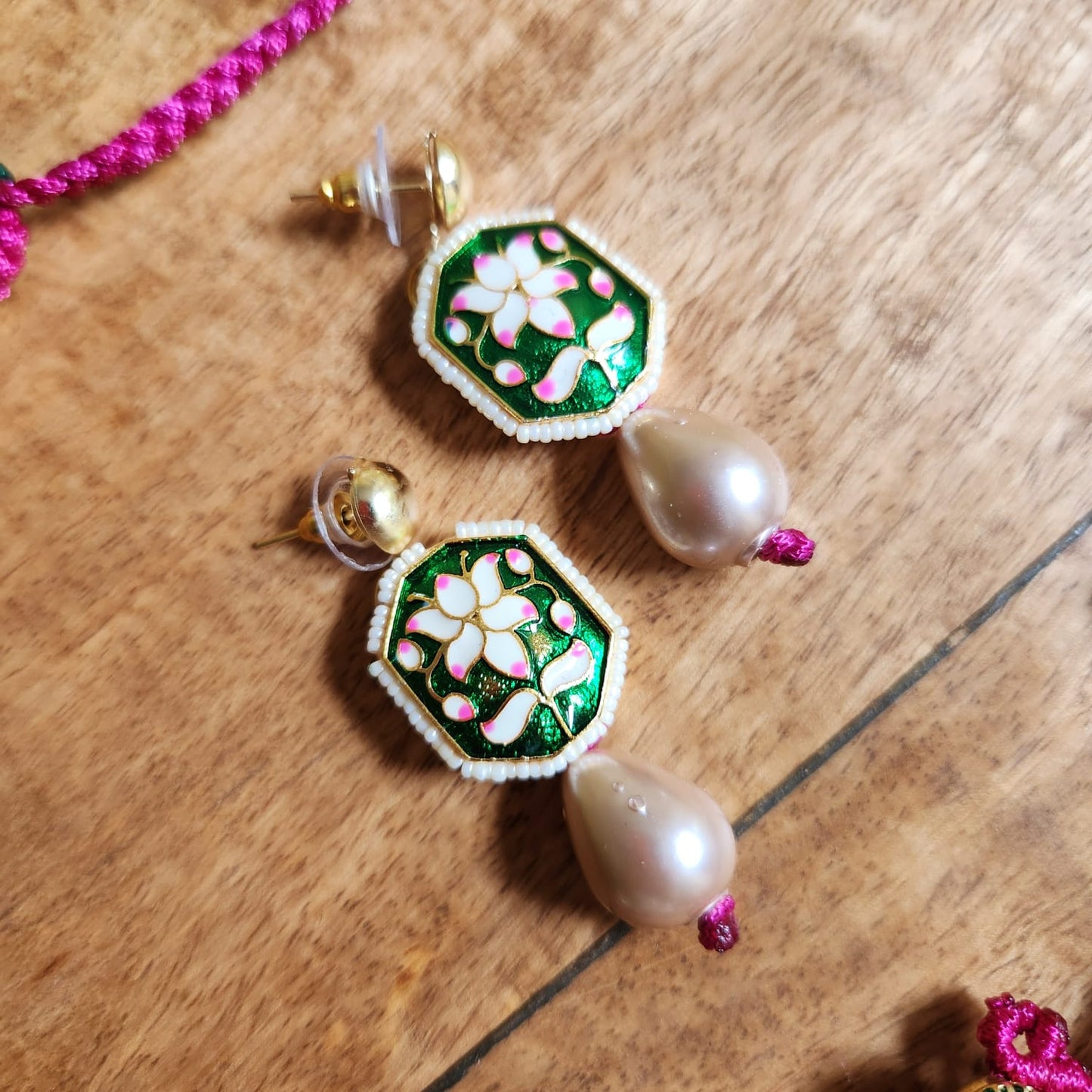 Ujjaini green lotus macrame necklace set