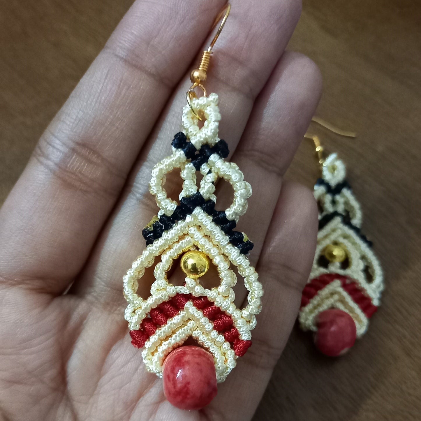macrame dangler earrings in two colours with ceramic beads
