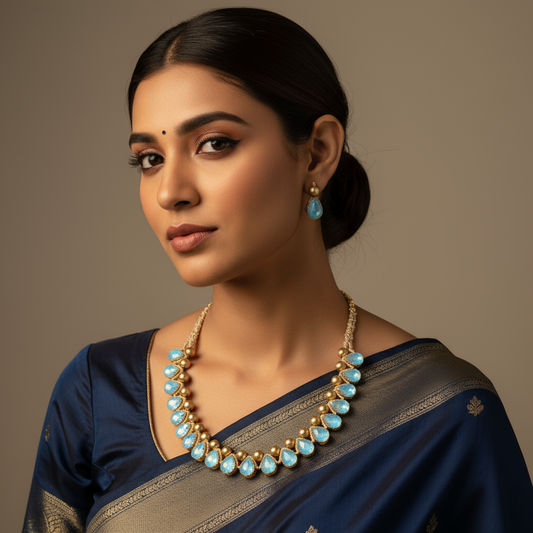 Ditila blue macrame necklace set