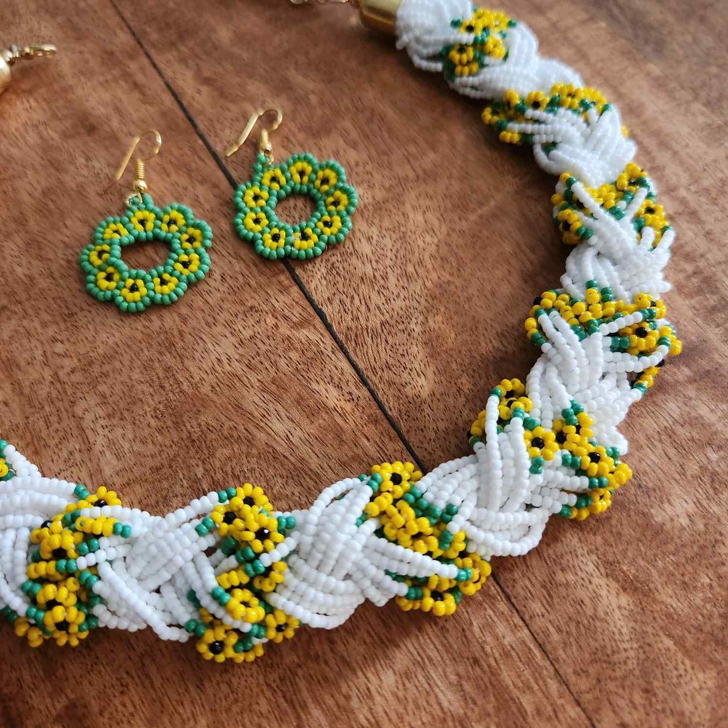 floral necklace bead jewellery short necklace daisy flower motif partywear necklace floral earrings