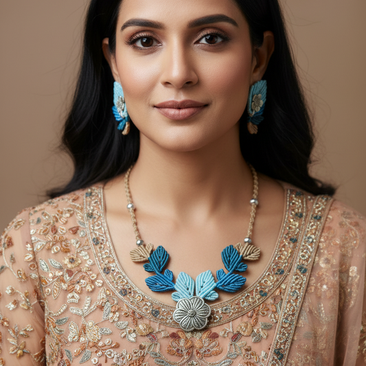 Blue Paathra macrame necklace set