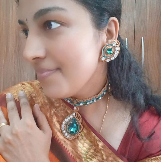 green and white stone macrame choker stud earrings set