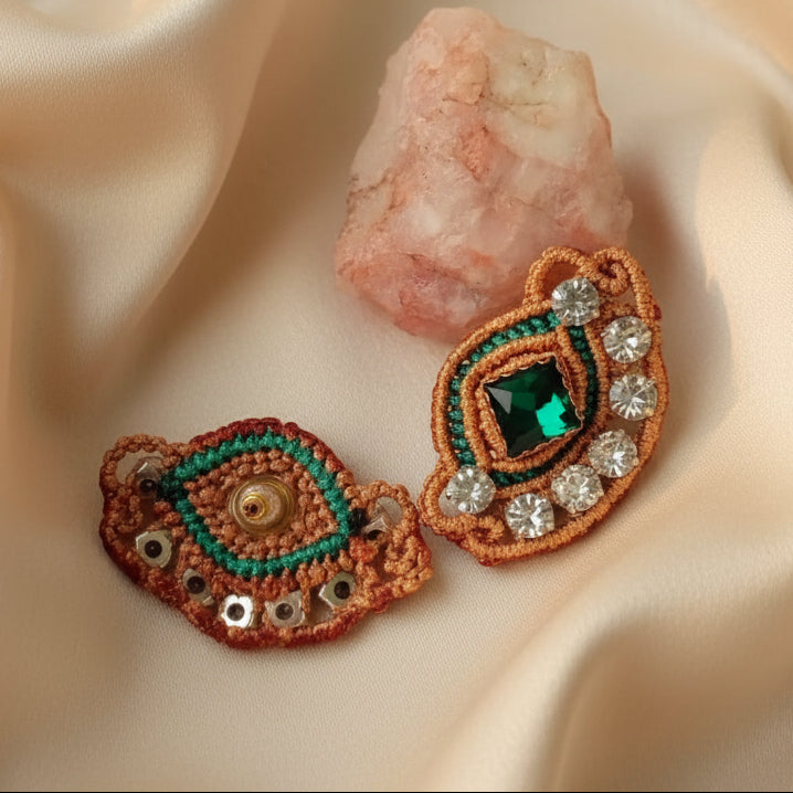 green and white stone macrame choker stud earrings set