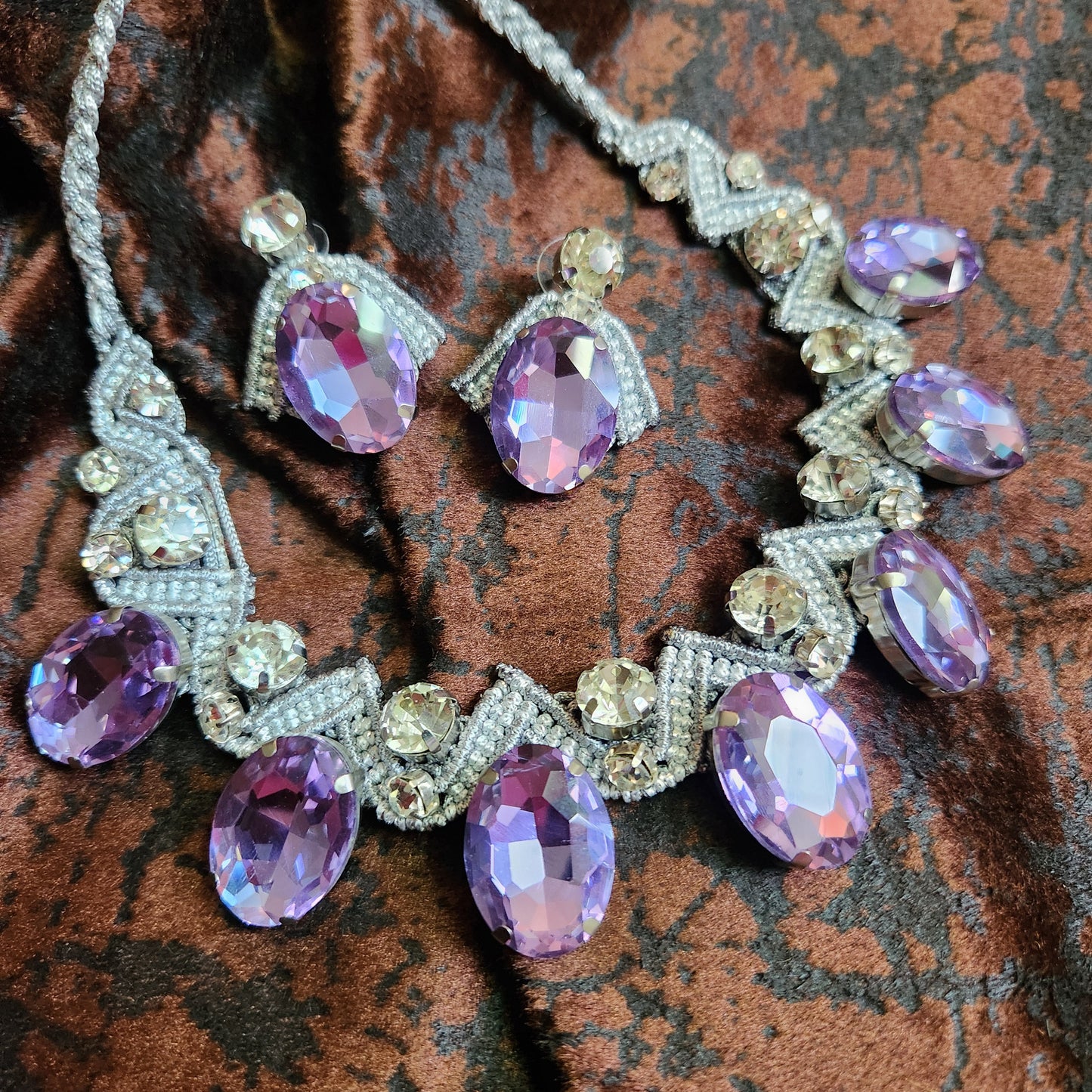 Varnika purple stone macrame necklace set