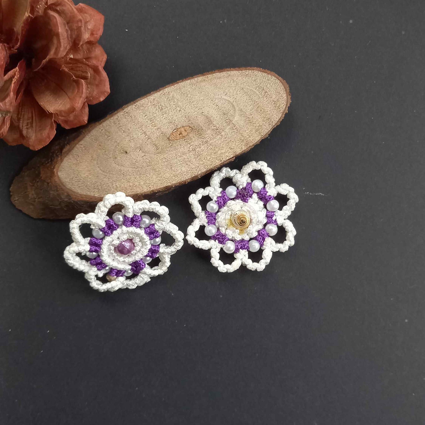 floral scalloped stud earrings for women