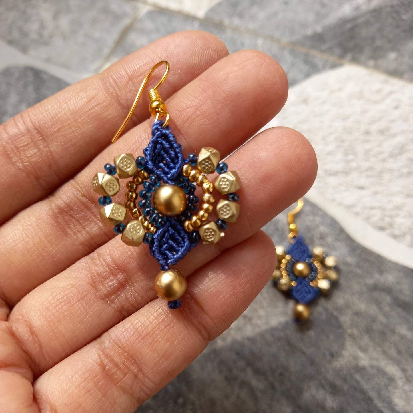 Swarna bead Micro-macramé earrings