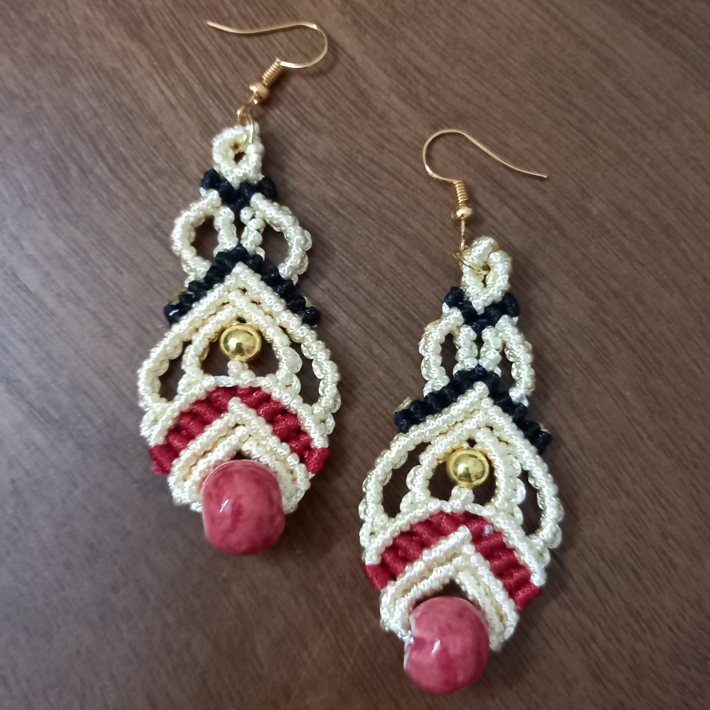 macrame dangler earrings in two colours with ceramic beads