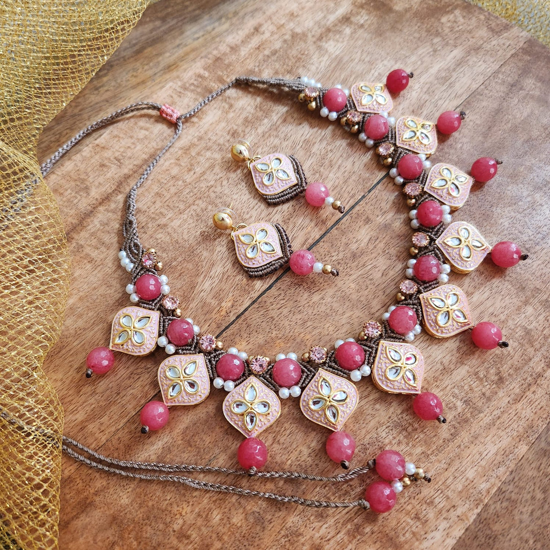 How to Style Macrame Jewellery with Traditional and Modern Outfits