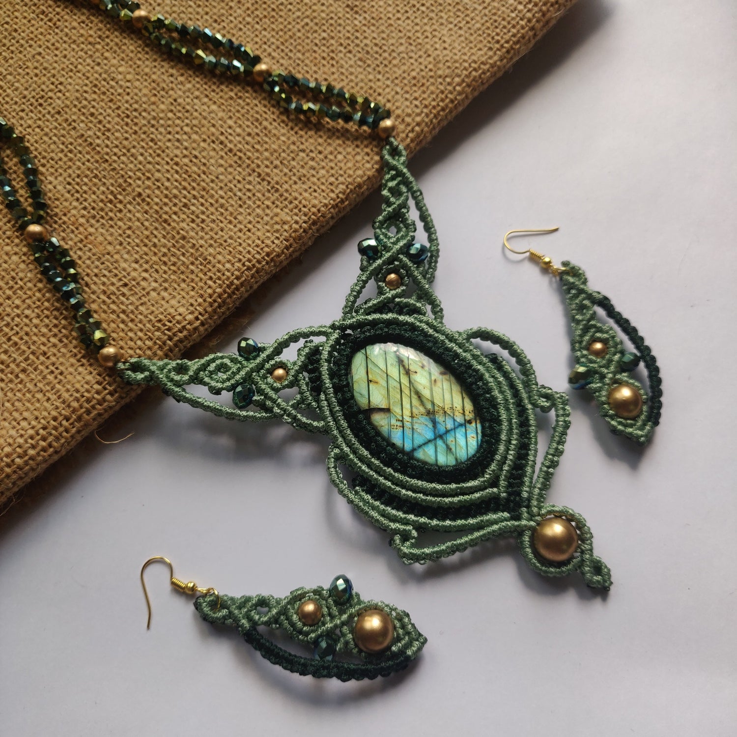 Macrame Jewellery with Semiprecious Gemstones - The Yarn Artisan Store