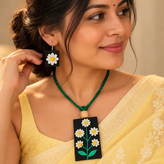 Avani fabric necklace set