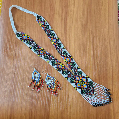 Bhasvara beadloom necklace set