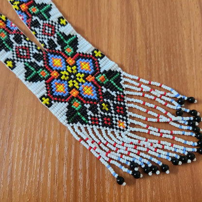 Bhasvara beadloom necklace set