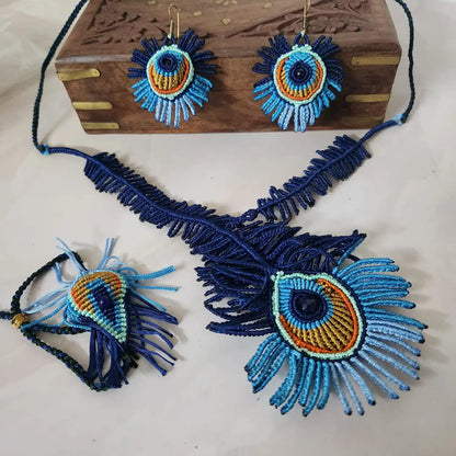 Eragu macrame necklace set