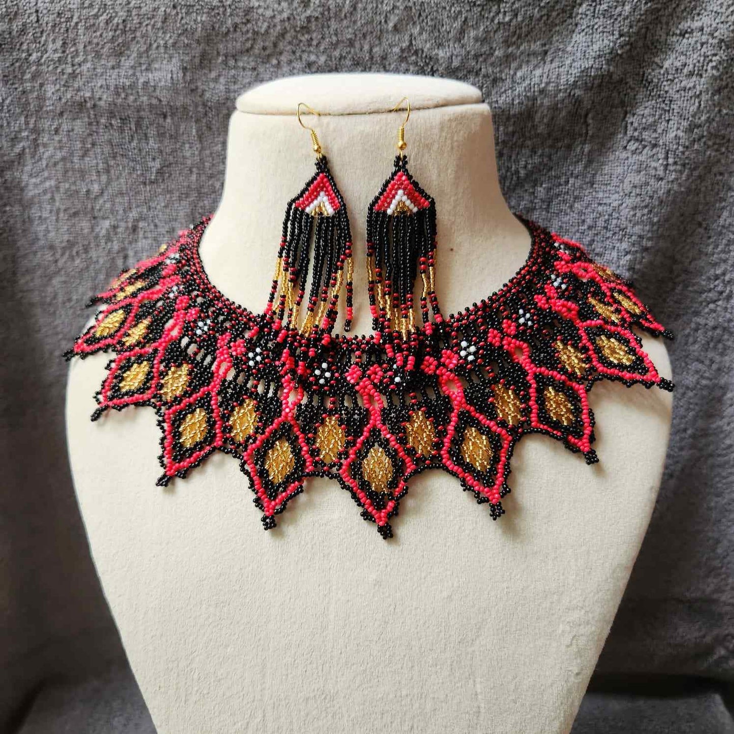 bib necklace bead jewellery diamond pattern black broad necklace choker bead necklace set dangler earrings party wear wedding wear grand necklace set jewellery
