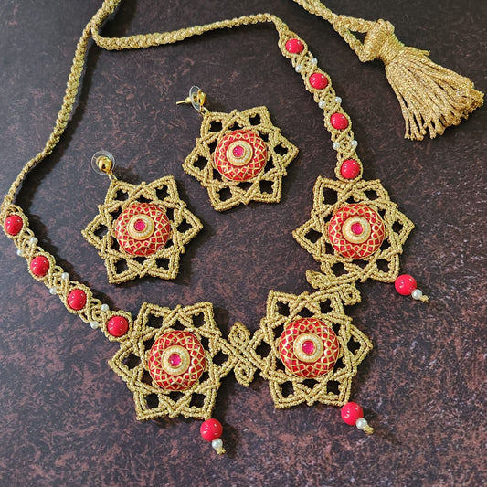 Kolam macrame necklace set
