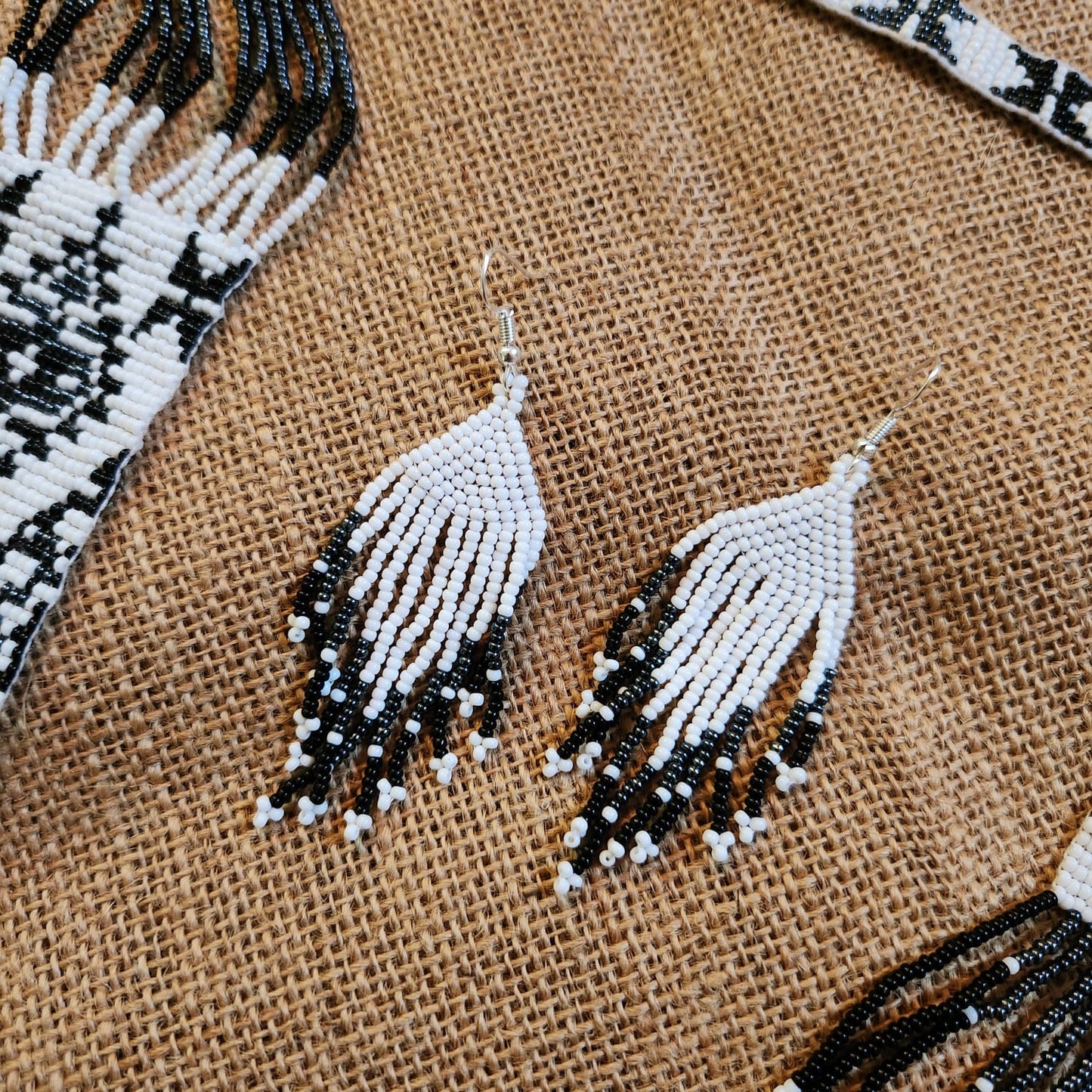 Kona geometric bead layer necklace set