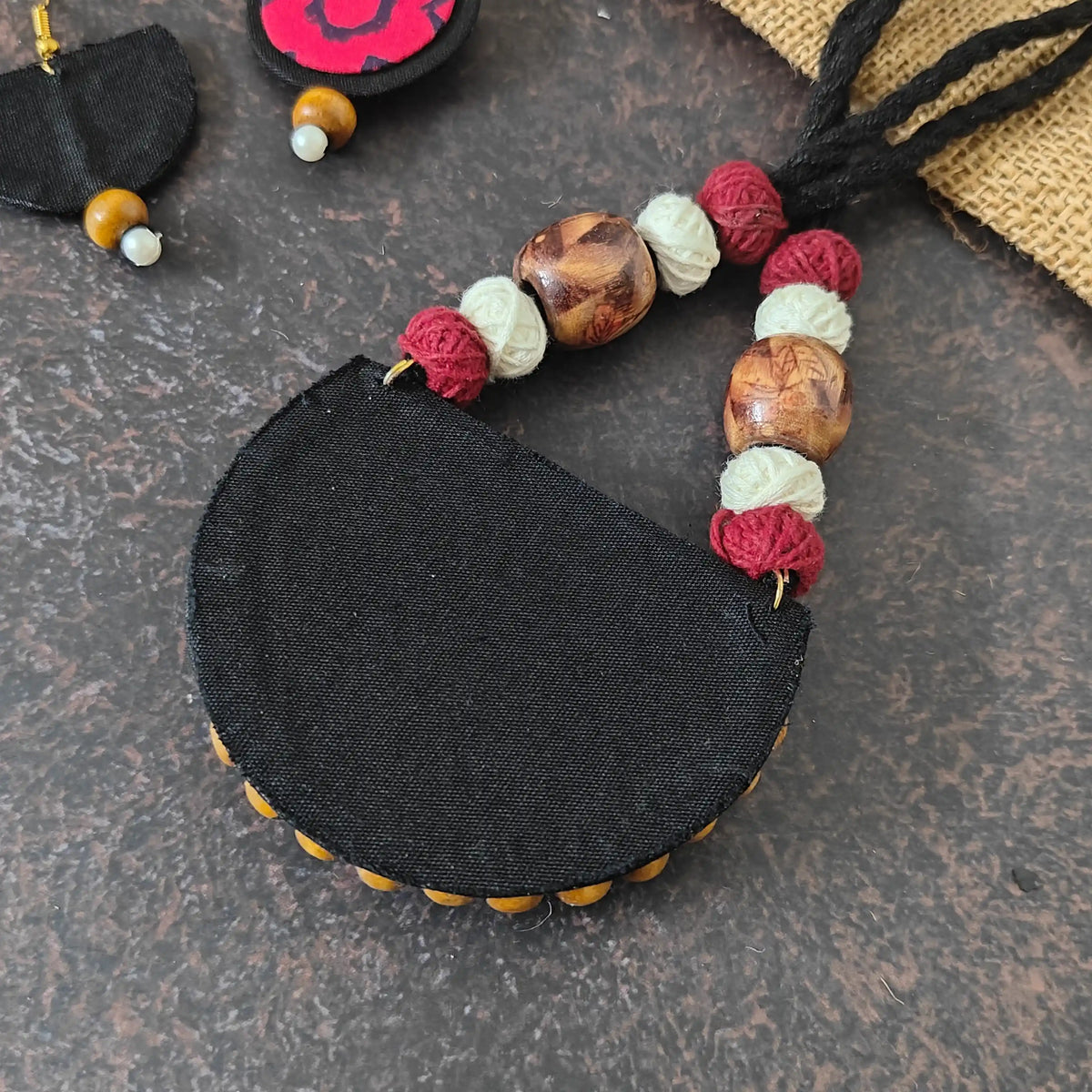 Medini fabric necklace set