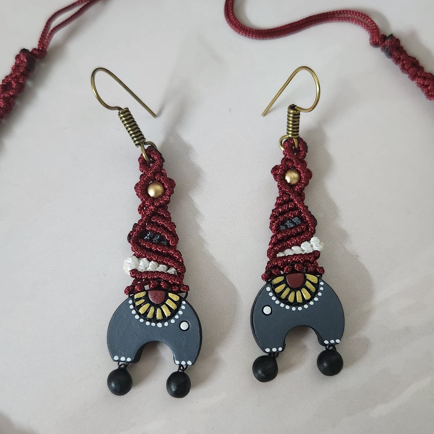 Murthi macrame necklace set