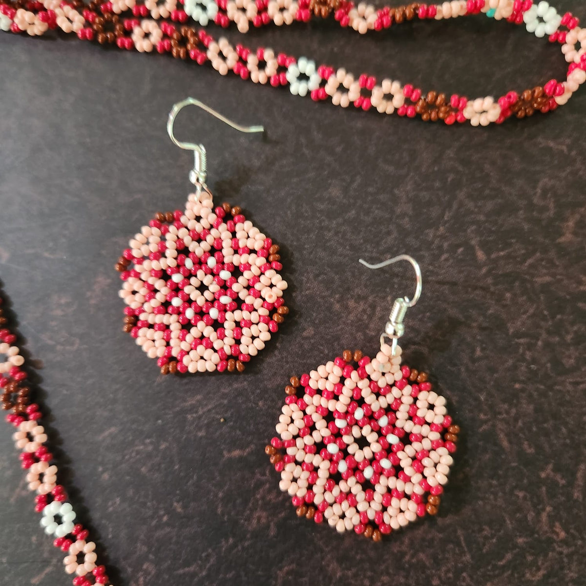 Nambi bead necklace set