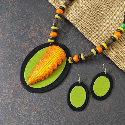 Nirmita black fabric necklace set