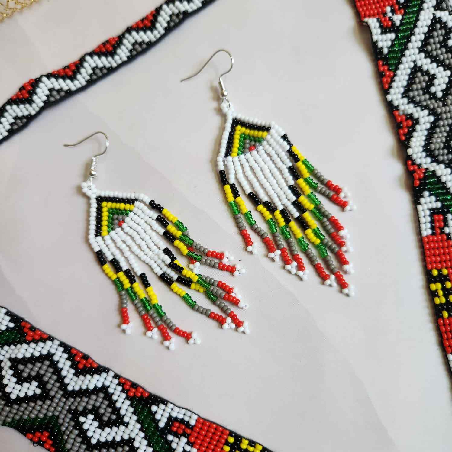 native american design geometric  bead loom necklace with earrings navajo print design daily wear necklace set for office and party