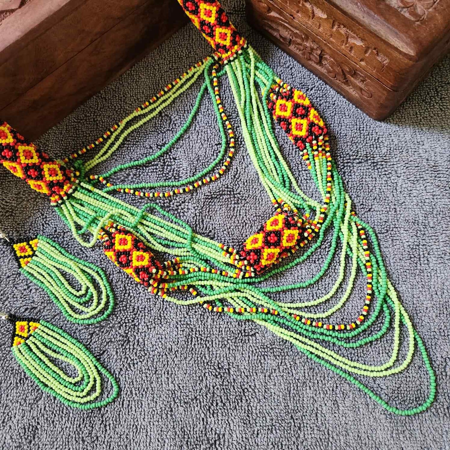 geometric bead necklace set orange yellow green necklace for haldi shaadi mehndi sangeet 