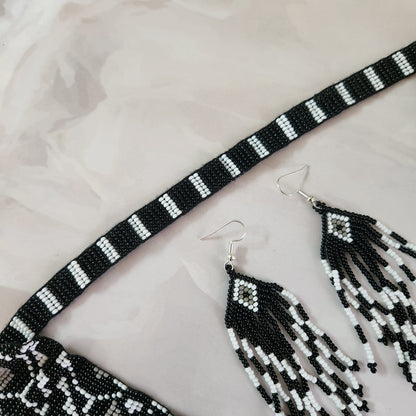 bead jewellery floral beadloom geometric design jewellery partywear jewellery buddha necklace office wear formal wear