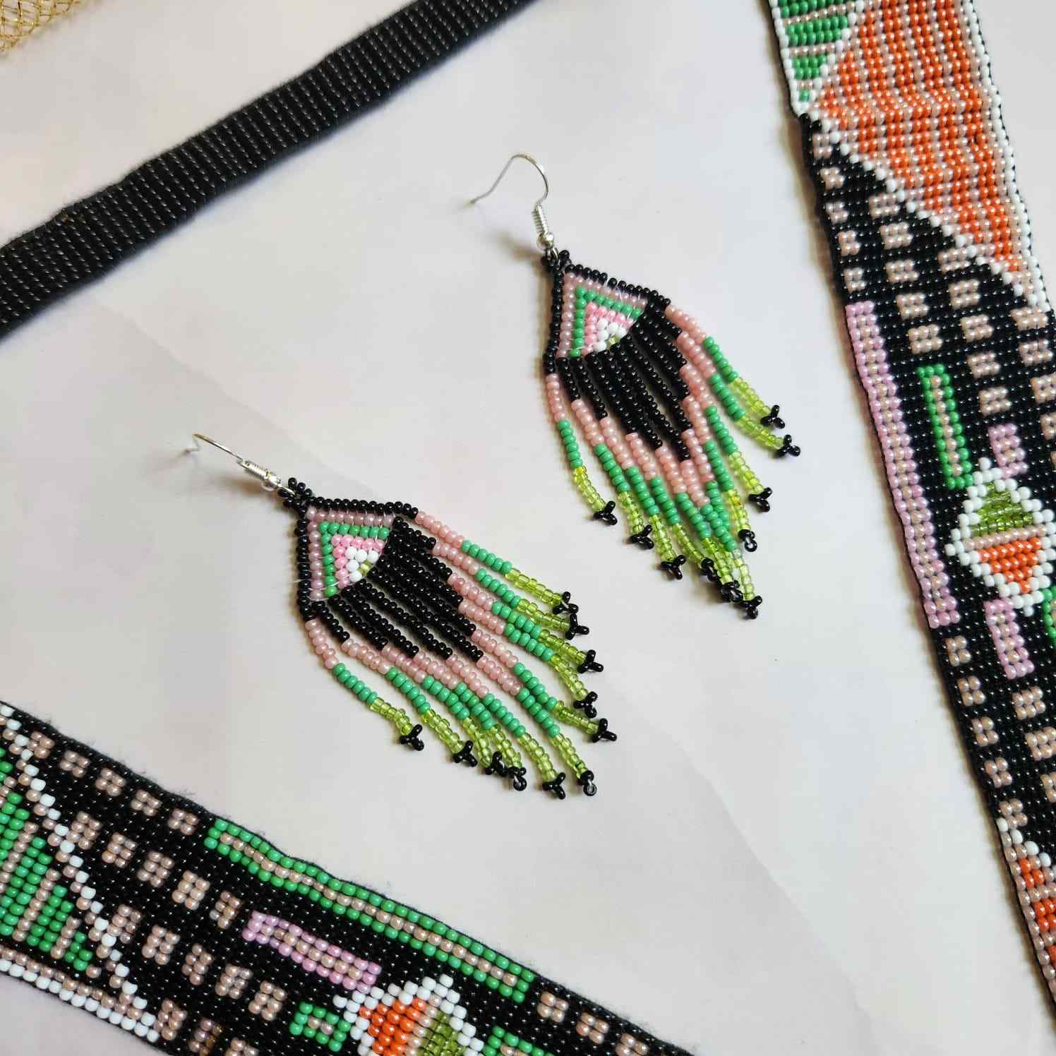 native american design geometric  bead loom necklace with earrings navajo print design daily wear necklace set for office and party