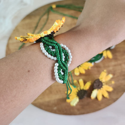 Suryam macrame necklace set