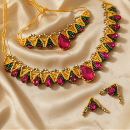 Vahini pink stone macrame necklace set