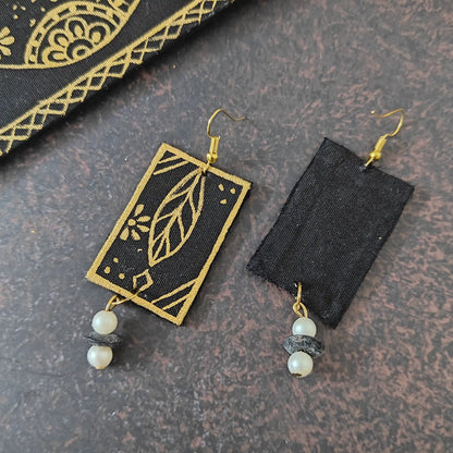 Vastrika black fabric necklace set