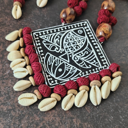Vyanjana black fabric necklace set