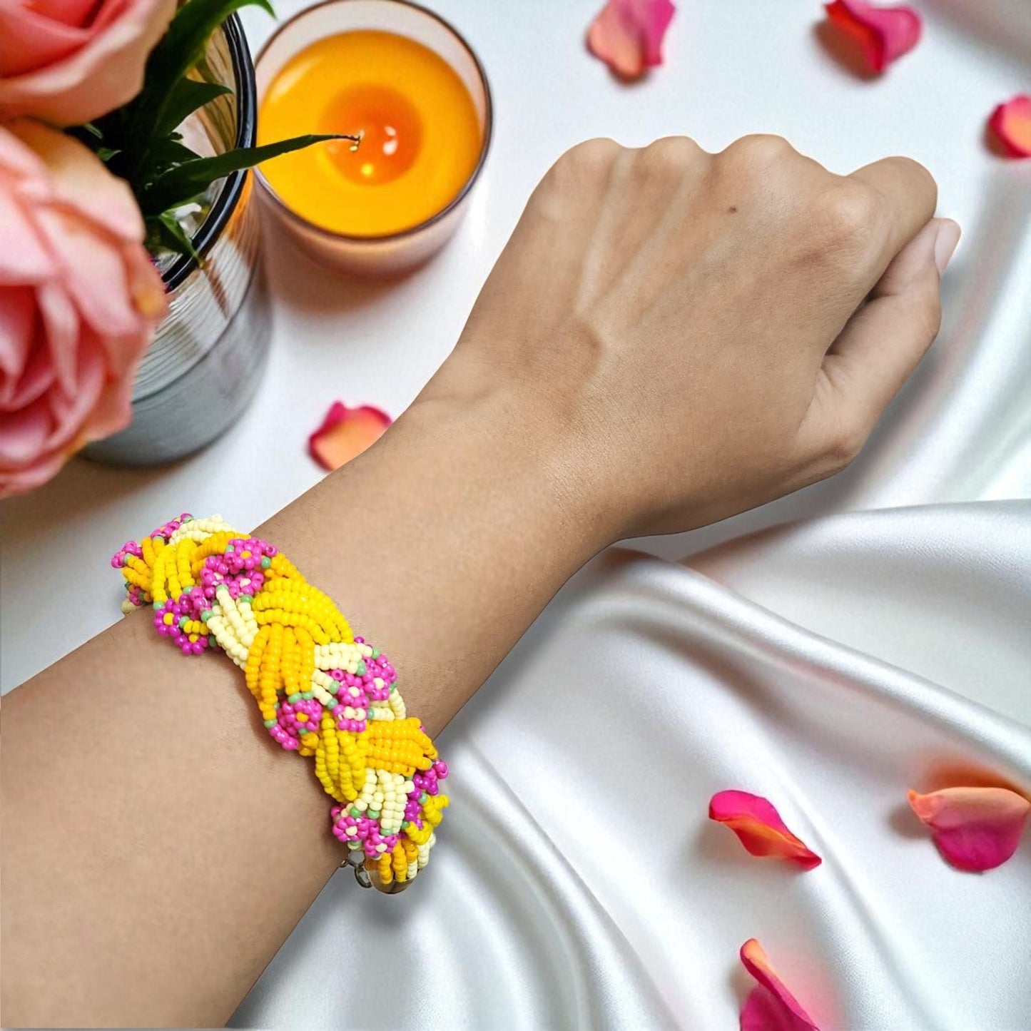 Daisy yellow-pink seed bead necklace set