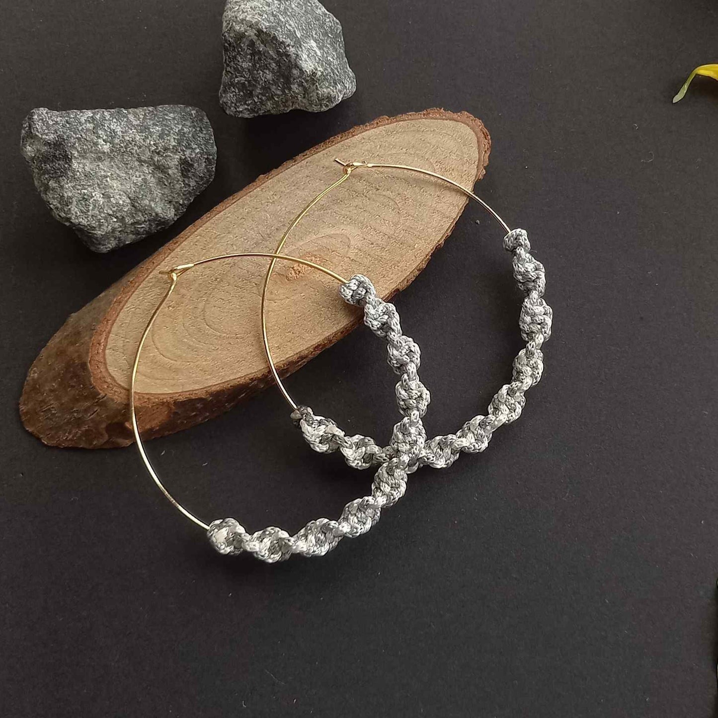 Macramé hoop earrings in variegated colours with twist design