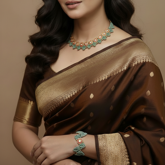 Prasuna floral macrame necklace set