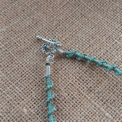bead necklace earrings set with labradorite stone