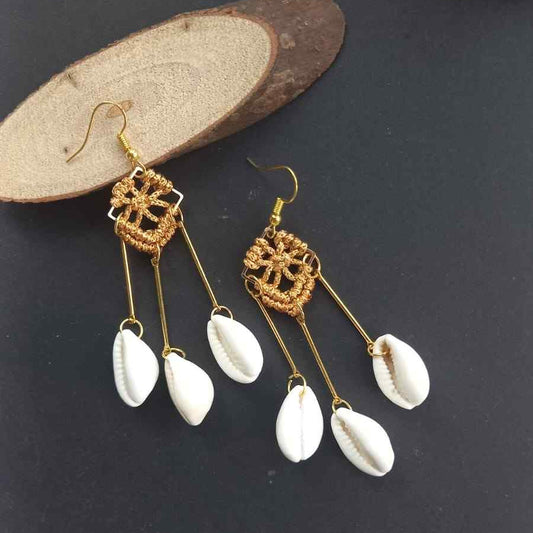 macrame cowrie shell square earrings with three cowries