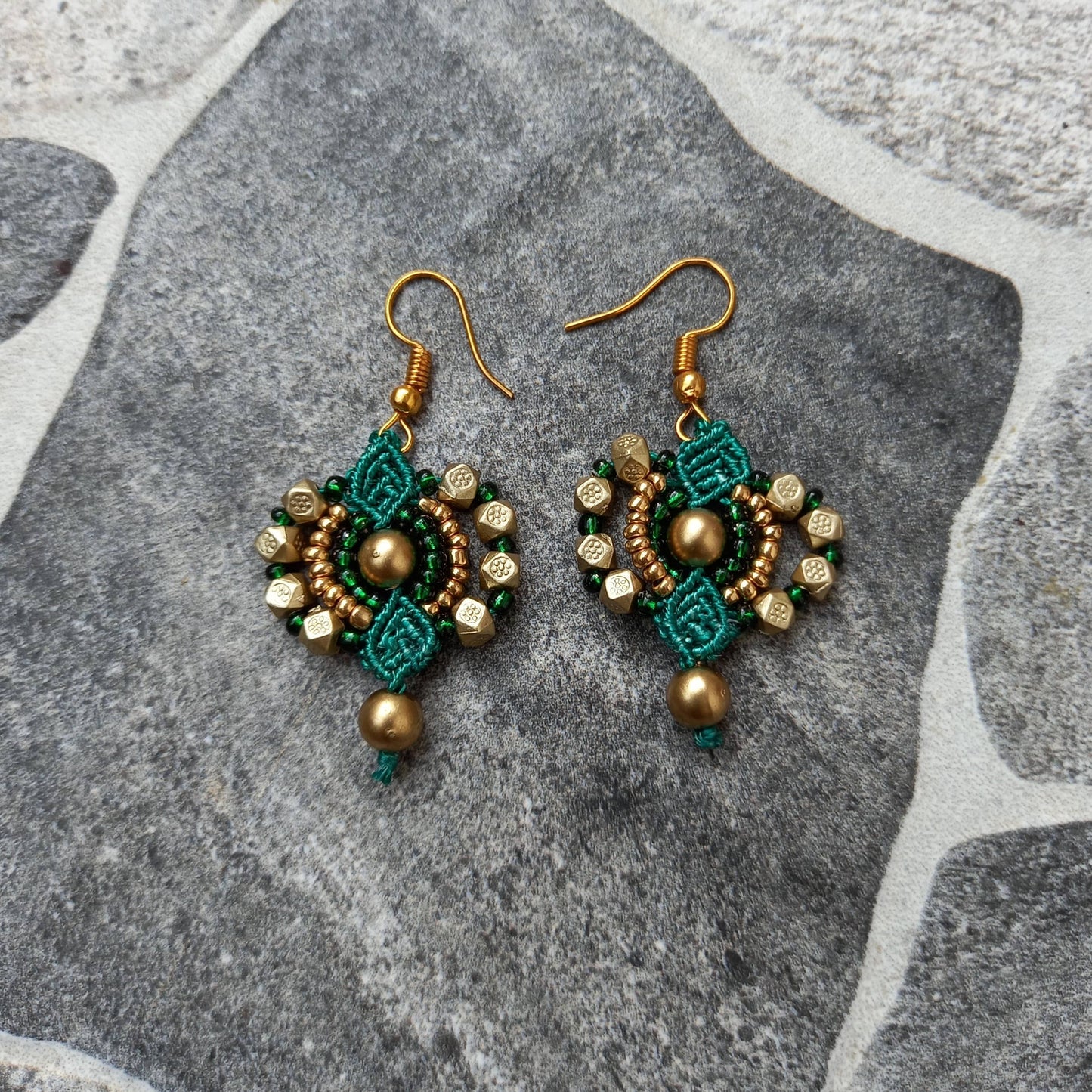 Swarna bead Micro-macramé earrings