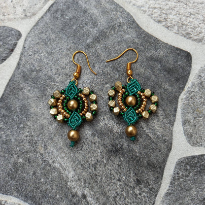 Swarna bead Micro-macramé earrings