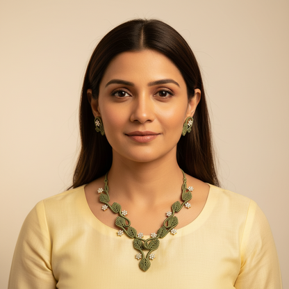 Manjari stone macrame necklace set