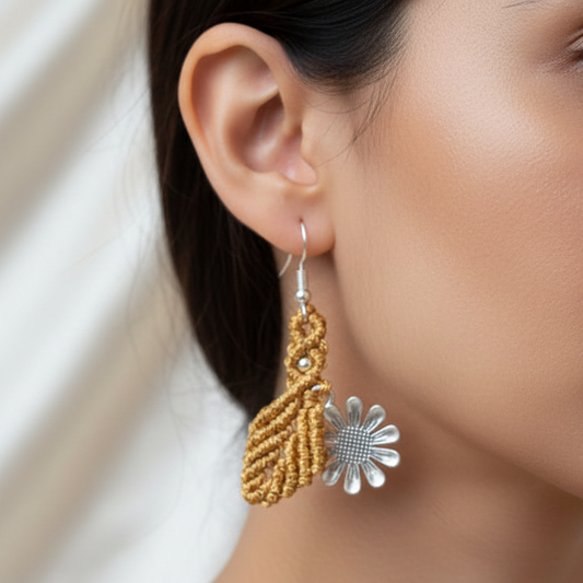 Pushp-pathra gold macrame earrings