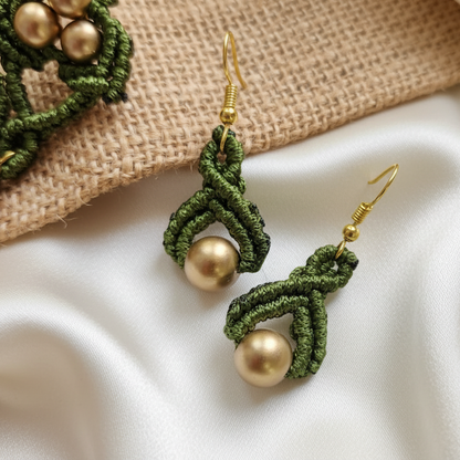 Laytham green macrame necklace set